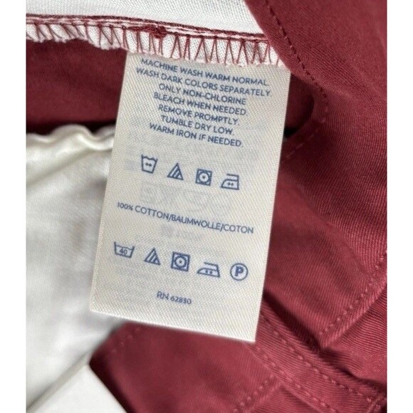 NWT Lands End Shorts Men 32 Dark Red  9" Inseam Flat Front Chino 5 Pocket Canvas - Picture 9 of 11